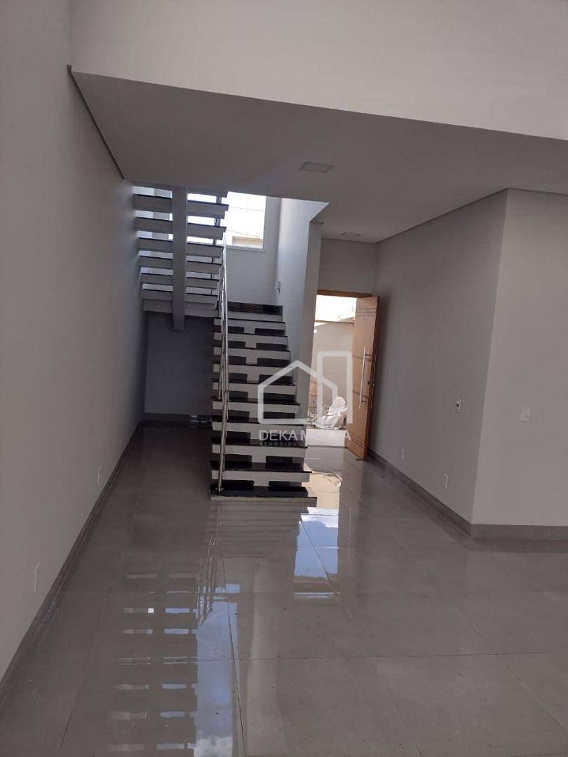 Casa à venda com 3 quartos, 250m² - Foto 15