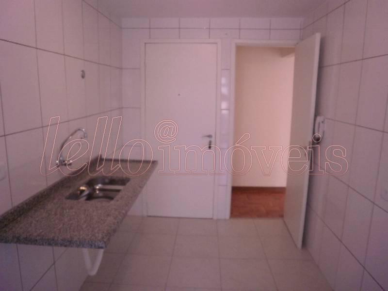 Apartamento para alugar com 3 quartos, 120m² - Foto 12