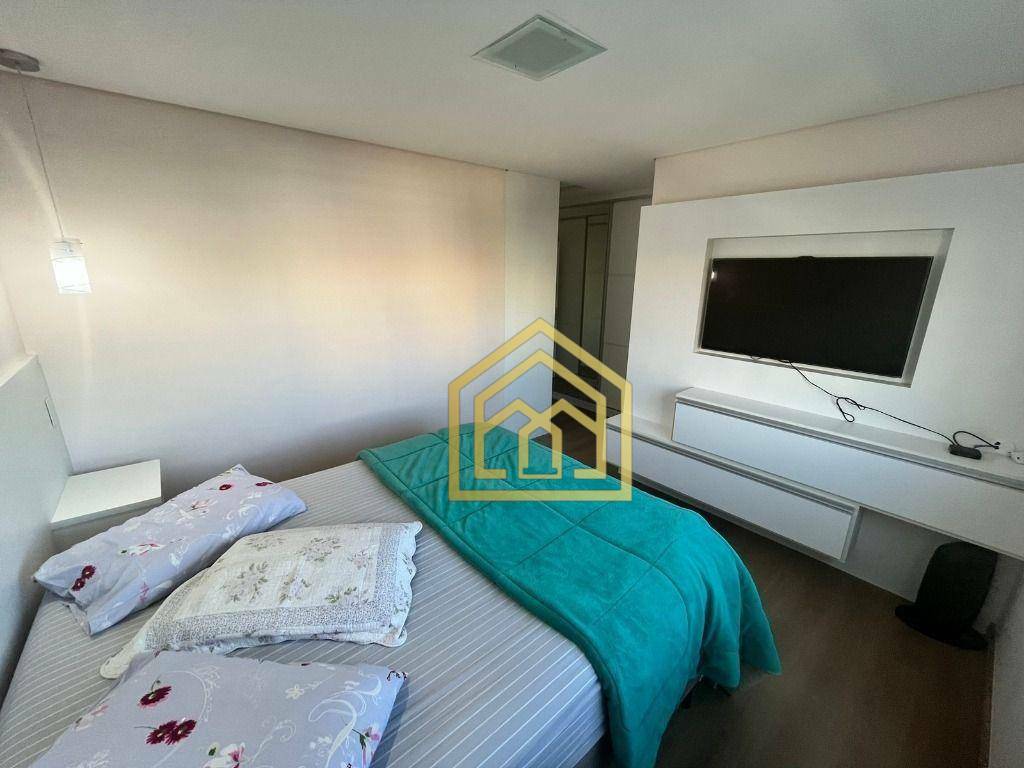 Apartamento à venda com 4 quartos, 155m² - Foto 11