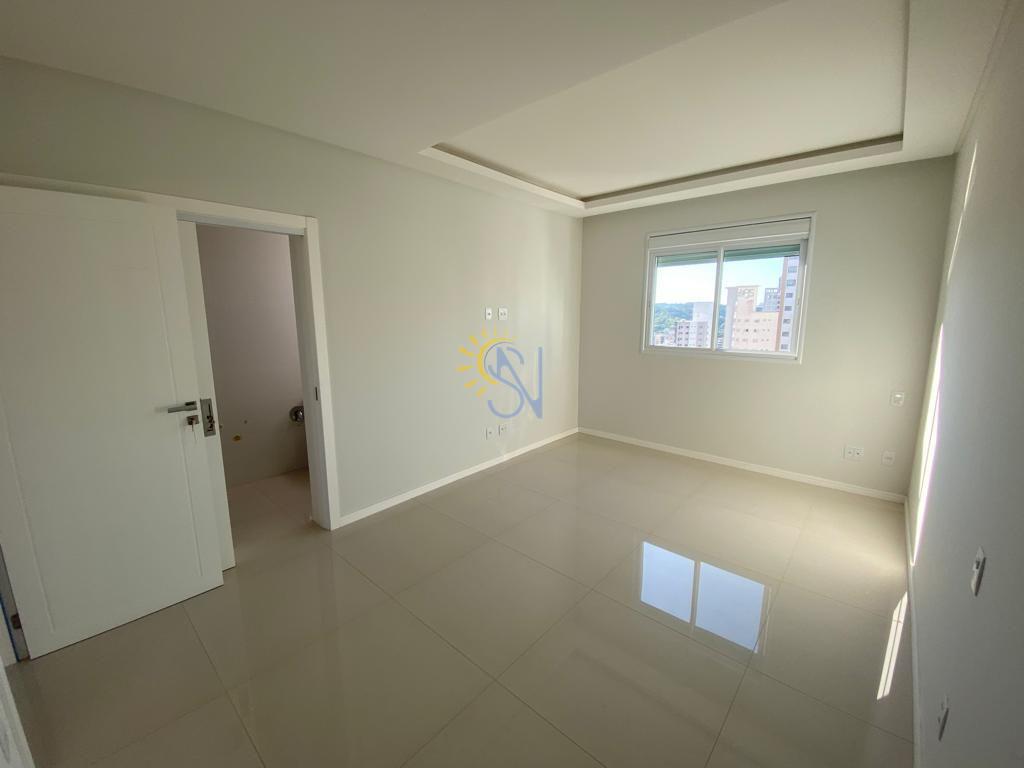 Apartamento à venda com 4 quartos, 150m² - Foto 10