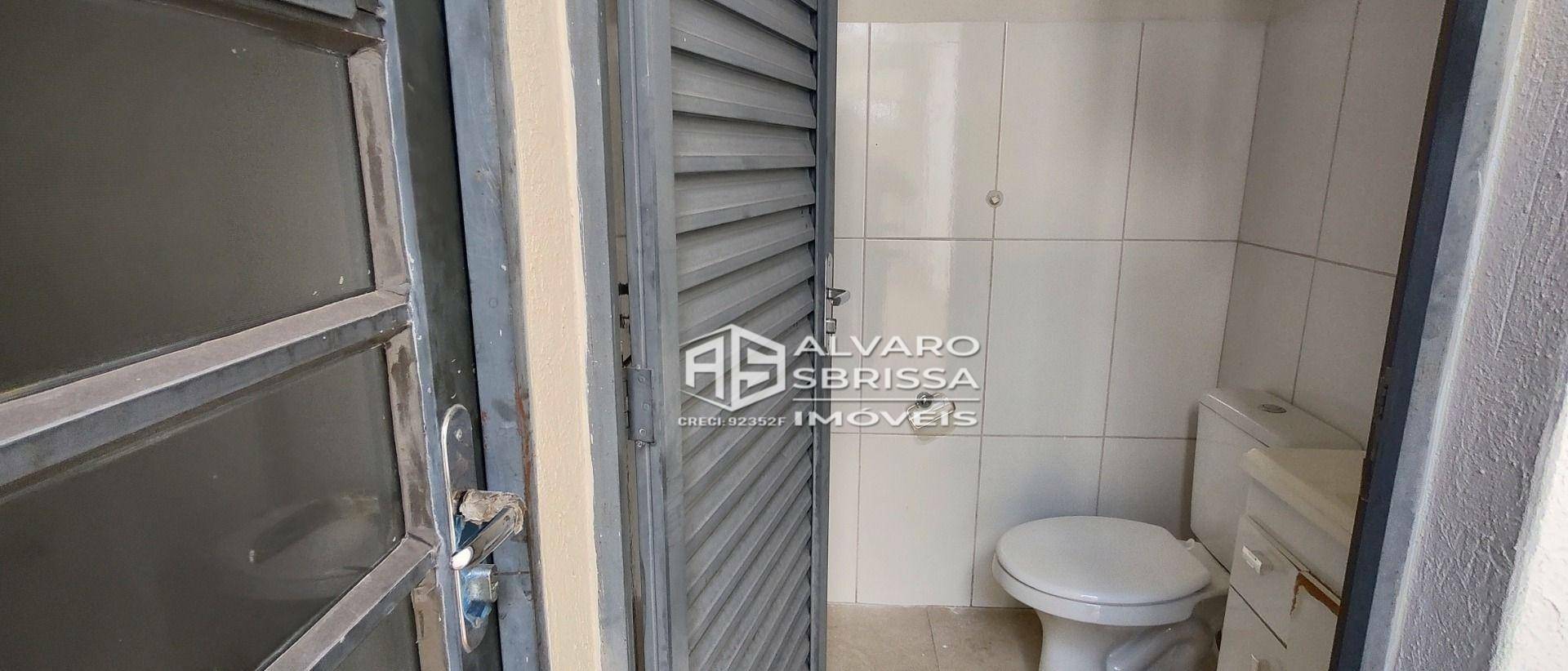 Casa de Condomínio à venda com 4 quartos, 239m² - Foto 27