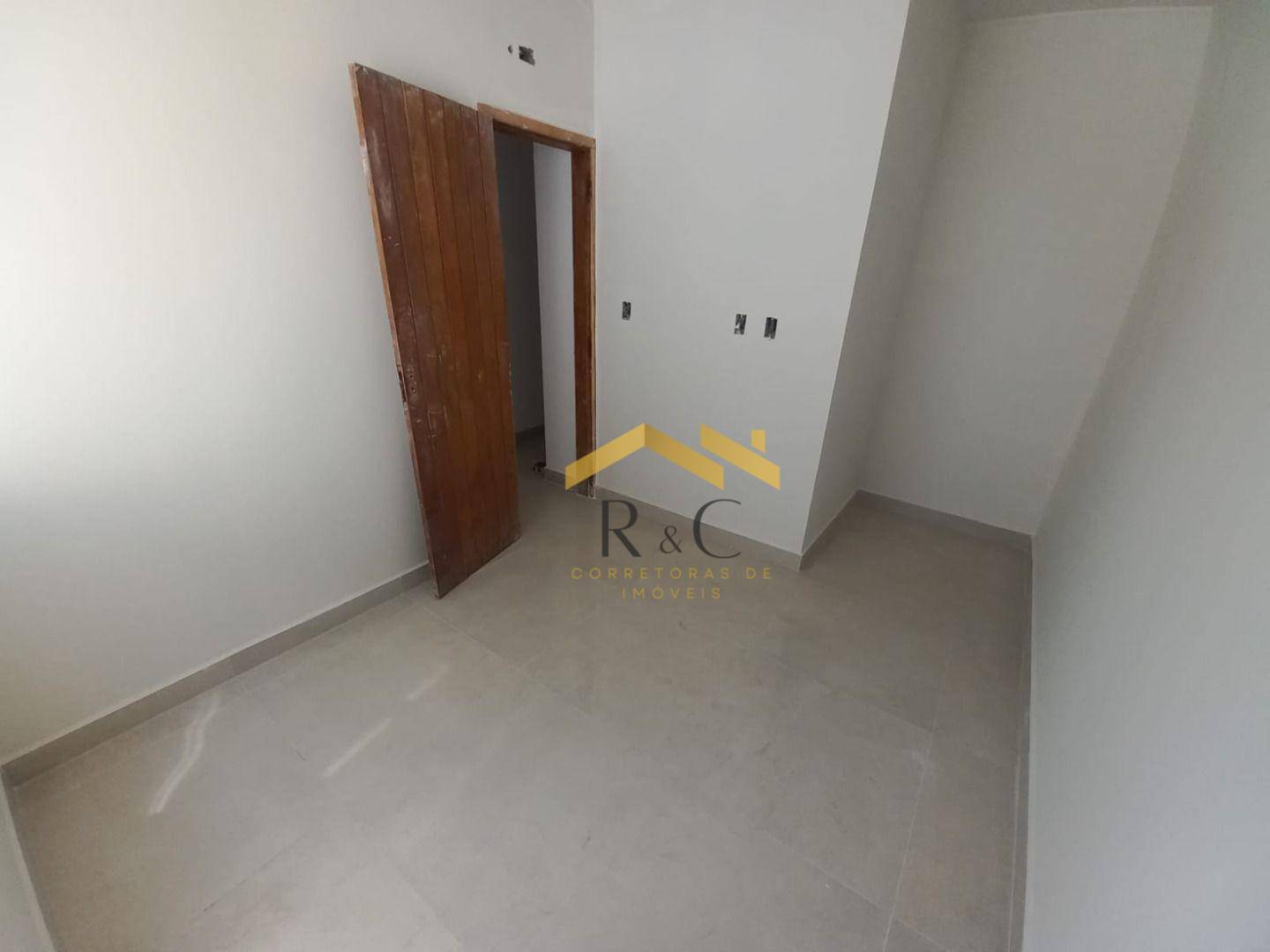 Casa à venda com 4 quartos, 140m² - Foto 10