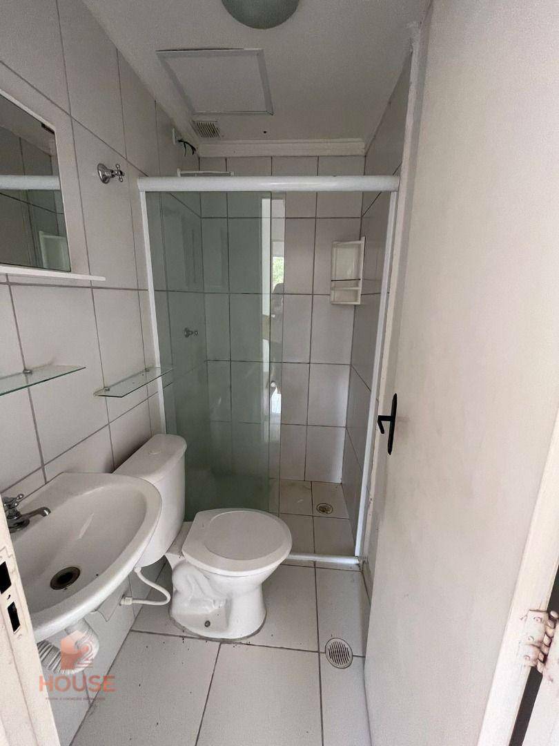 Apartamento à venda com 2 quartos, 41m² - Foto 13