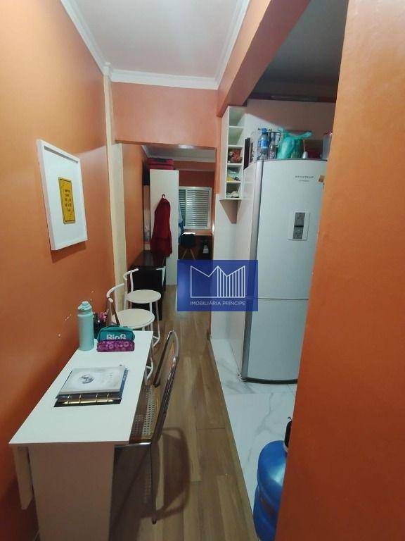 Apartamento à venda com 1 quarto, 28m² - Foto 2