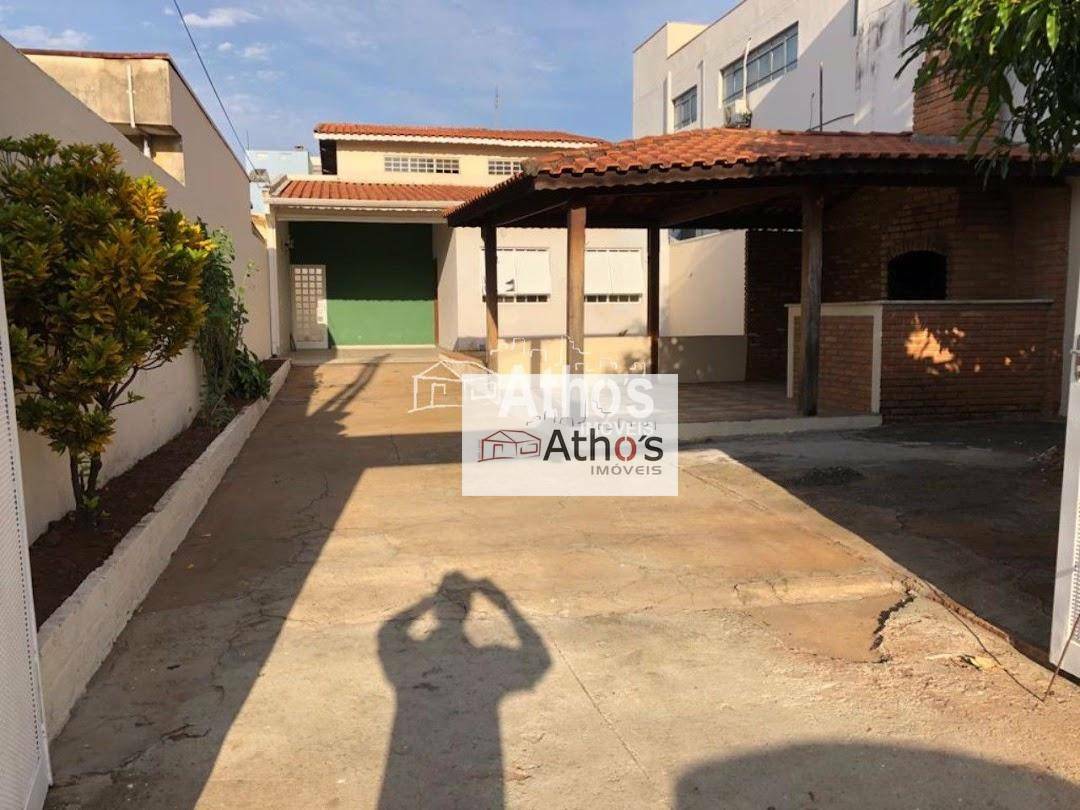 Sobrado à venda com 5 quartos, 250m² - Foto 3