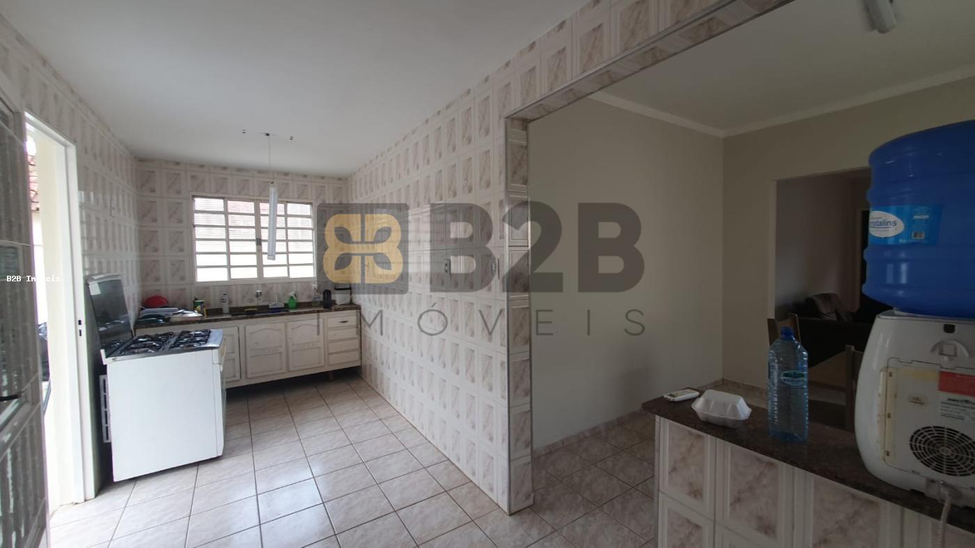 Casa à venda com 3 quartos, 90m² - Foto 5