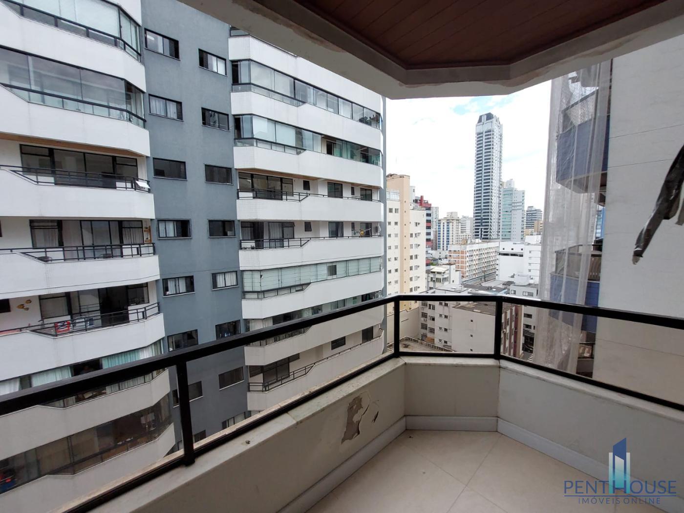 Apartamento à venda com 4 quartos, 135m² - Foto 29