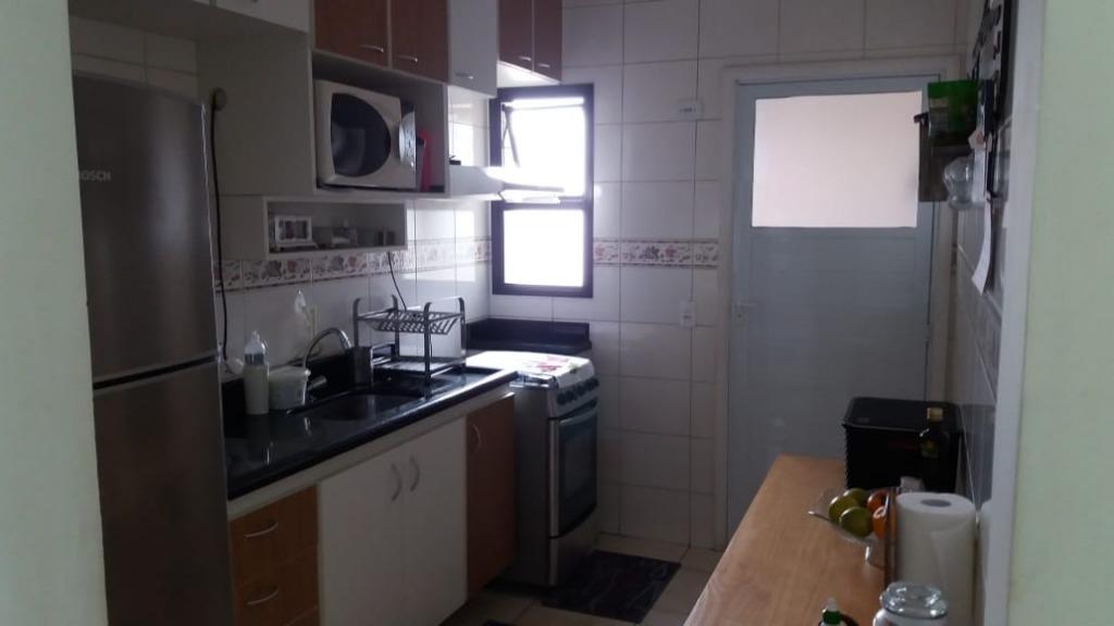 Apartamento à venda com 2 quartos, 72m² - Foto 6