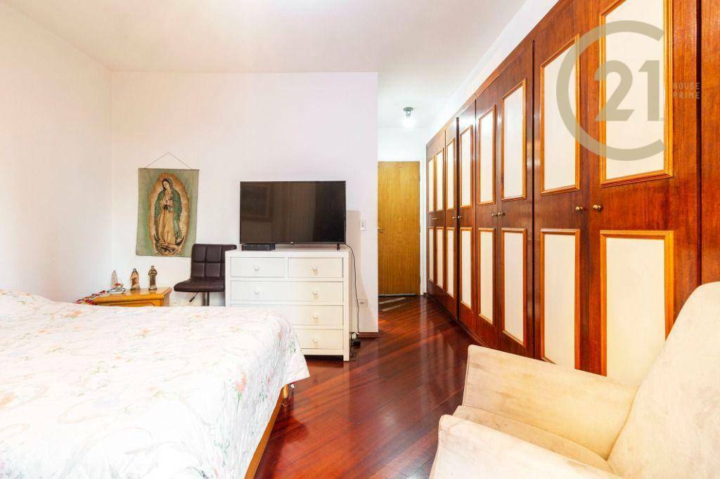 Apartamento à venda com 3 quartos, 136m² - Foto 13