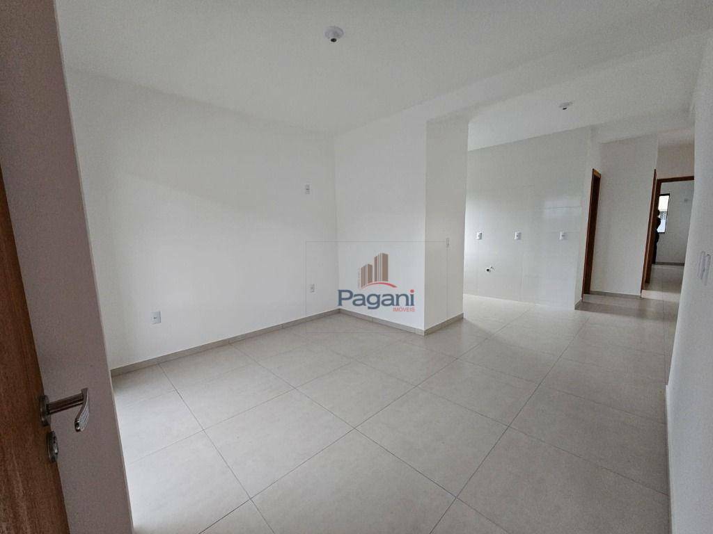 Apartamento à venda com 2 quartos, 60m² - Foto 3