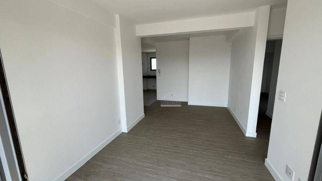 Apartamento à venda com 2 quartos, 60m² - Foto 15