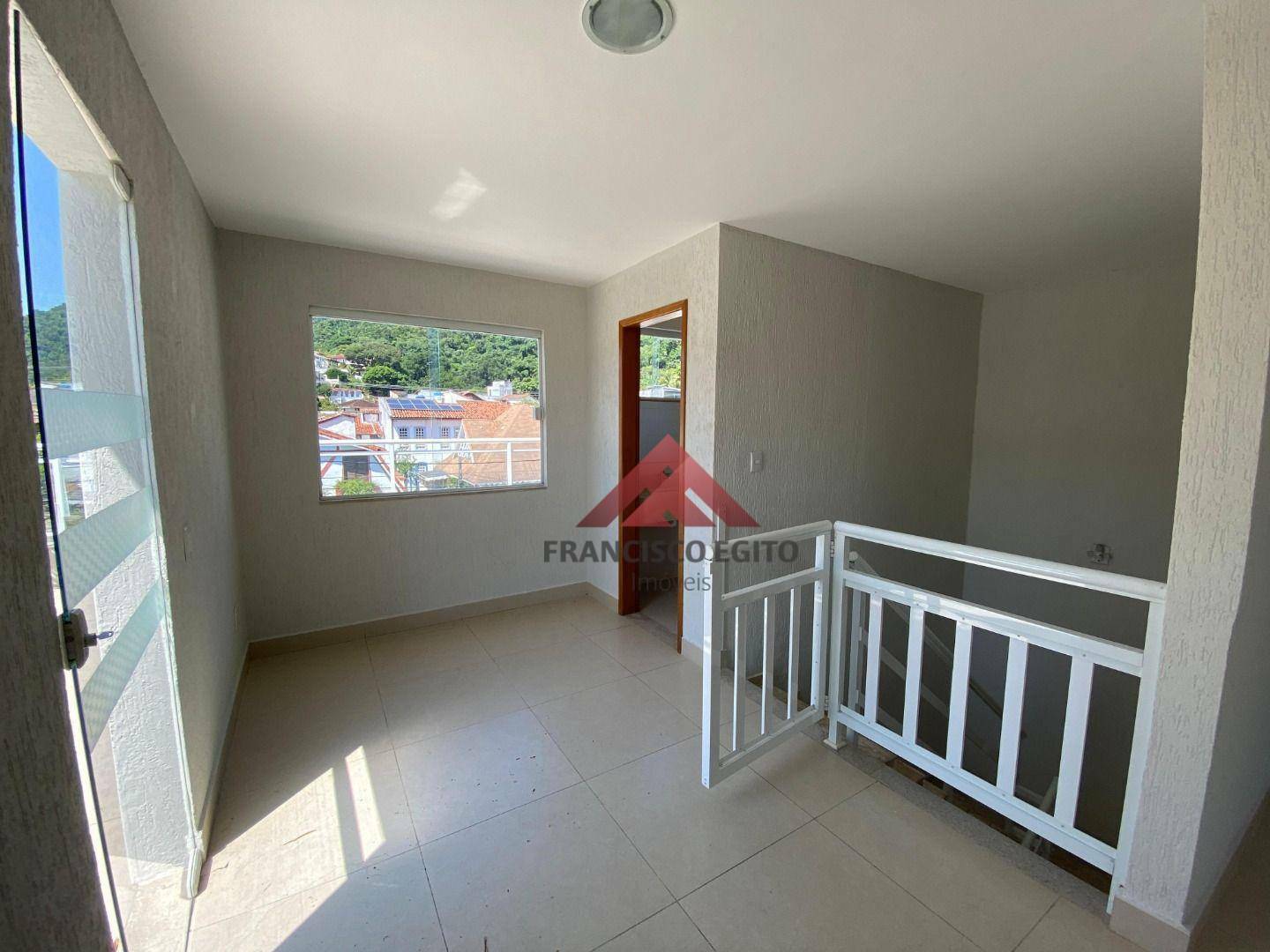 Casa à venda com 4 quartos, 210m² - Foto 16