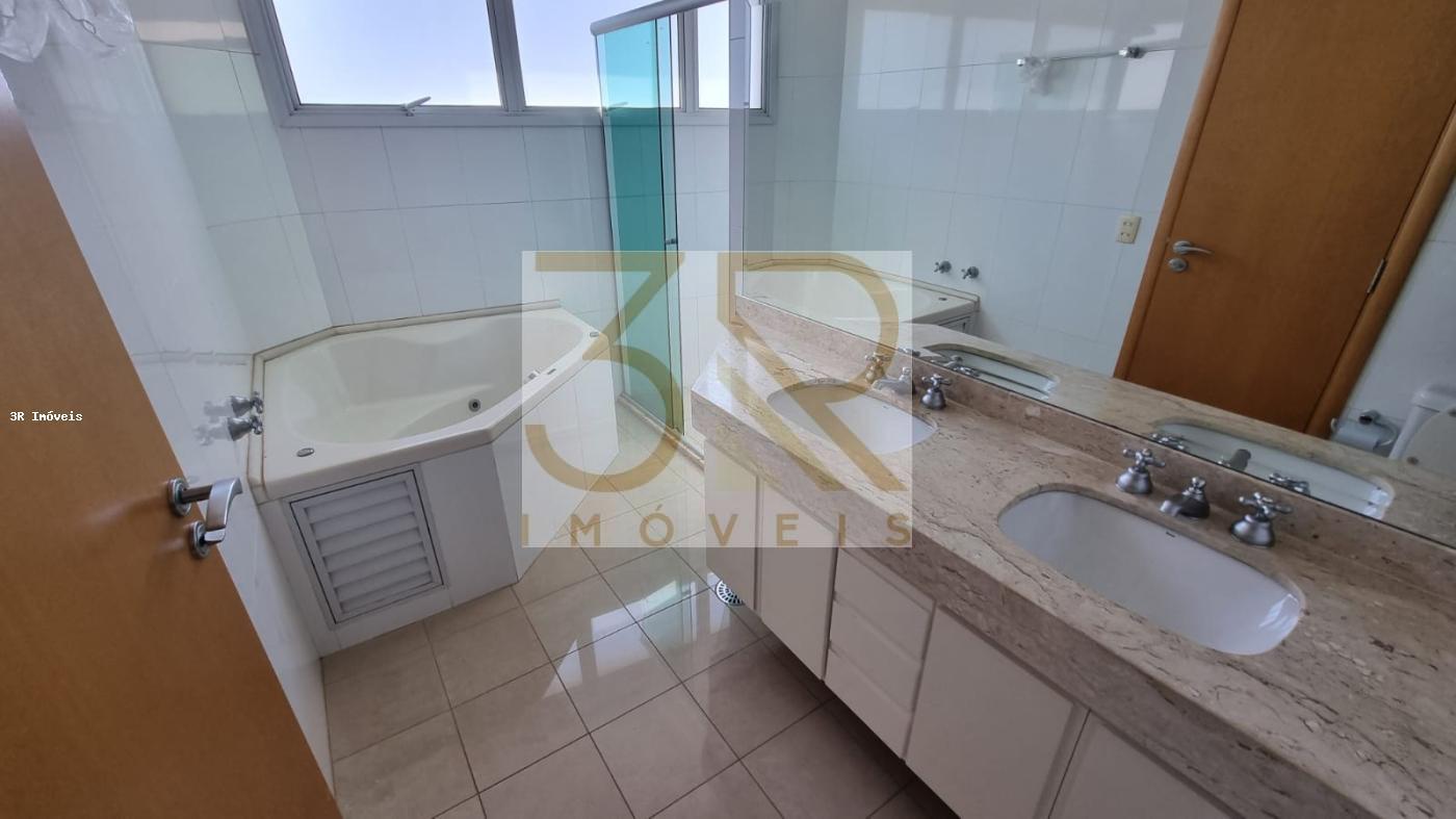 Apartamento à venda com 3 quartos, 234m² - Foto 6