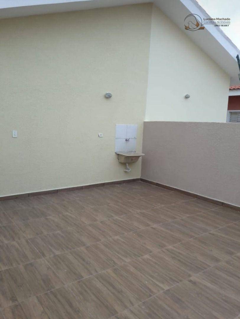 Casa à venda com 2 quartos, 50m² - Foto 9