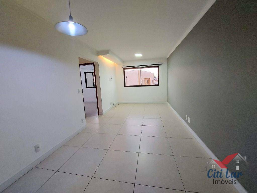 Apartamento à venda com 2 quartos, 60m² - Foto 7