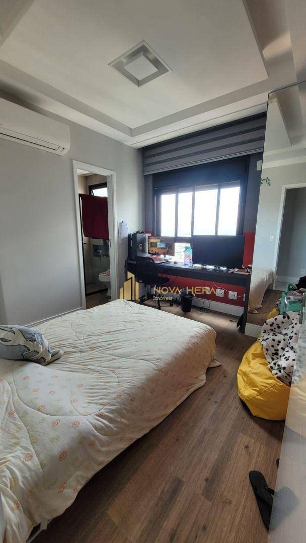 Apartamento à venda com 3 quartos, 153m² - Foto 2