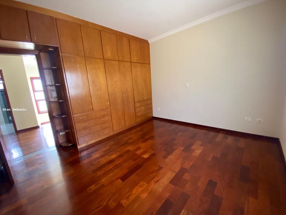 Casa de Condomínio à venda com 4 quartos, 600m² - Foto 28