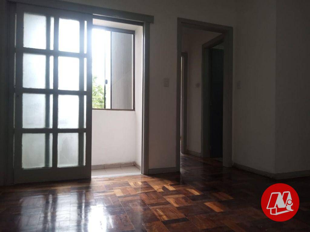 Apartamento à venda com 1 quarto, 50m² - Foto 2