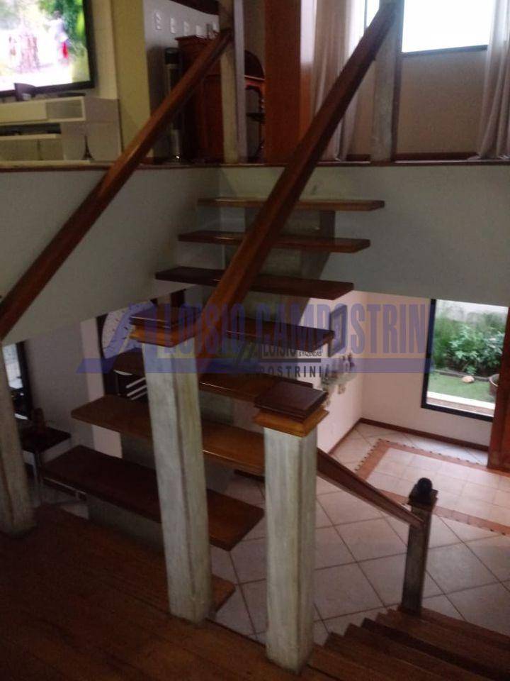 Casa à venda com 3 quartos, 280m² - Foto 9