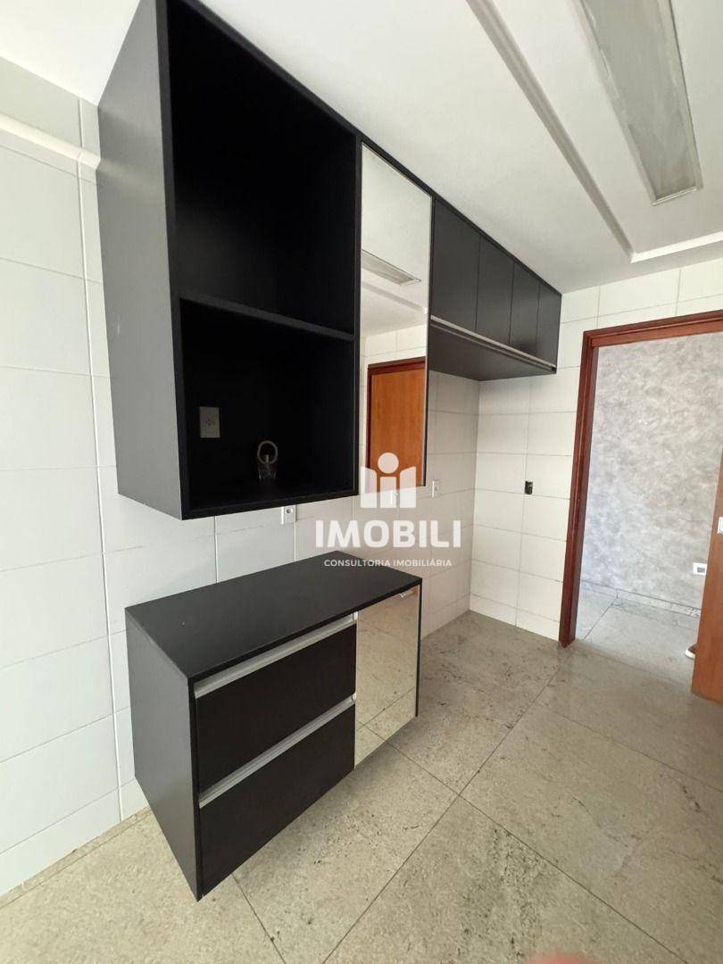 Apartamento à venda com 4 quartos, 312m² - Foto 7