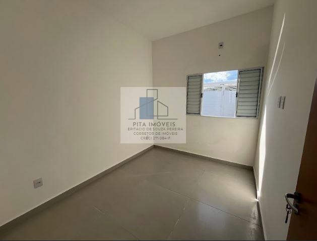 Casa à venda com 2 quartos, 64m² - Foto 6
