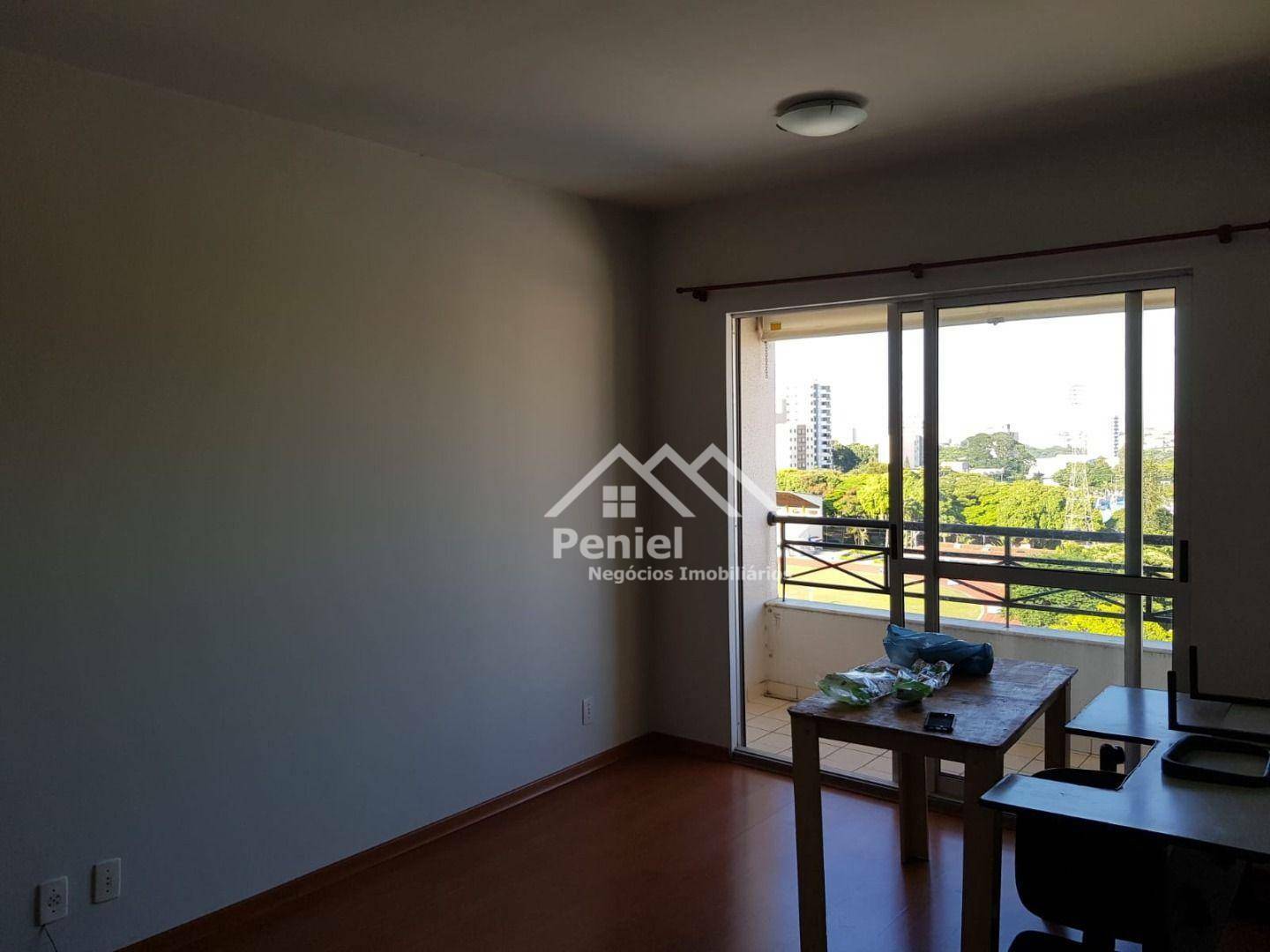 Apartamento à venda com 3 quartos, 70m² - Foto 1