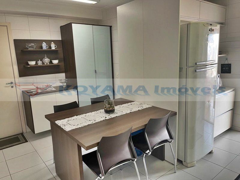 Apartamento à venda com 3 quartos, 140m² - Foto 10