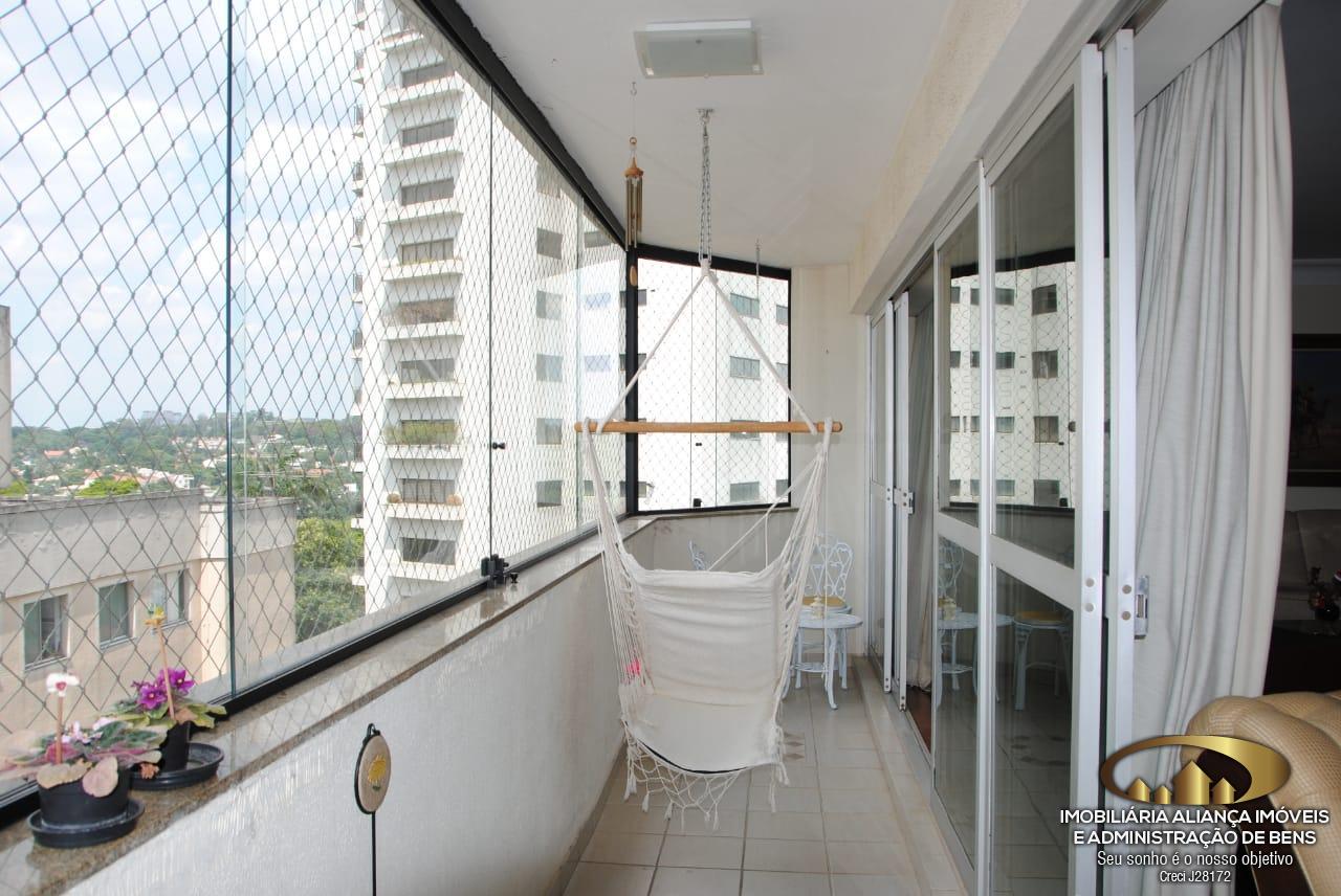 Apartamento à venda com 3 quartos, 238m² - Foto 7