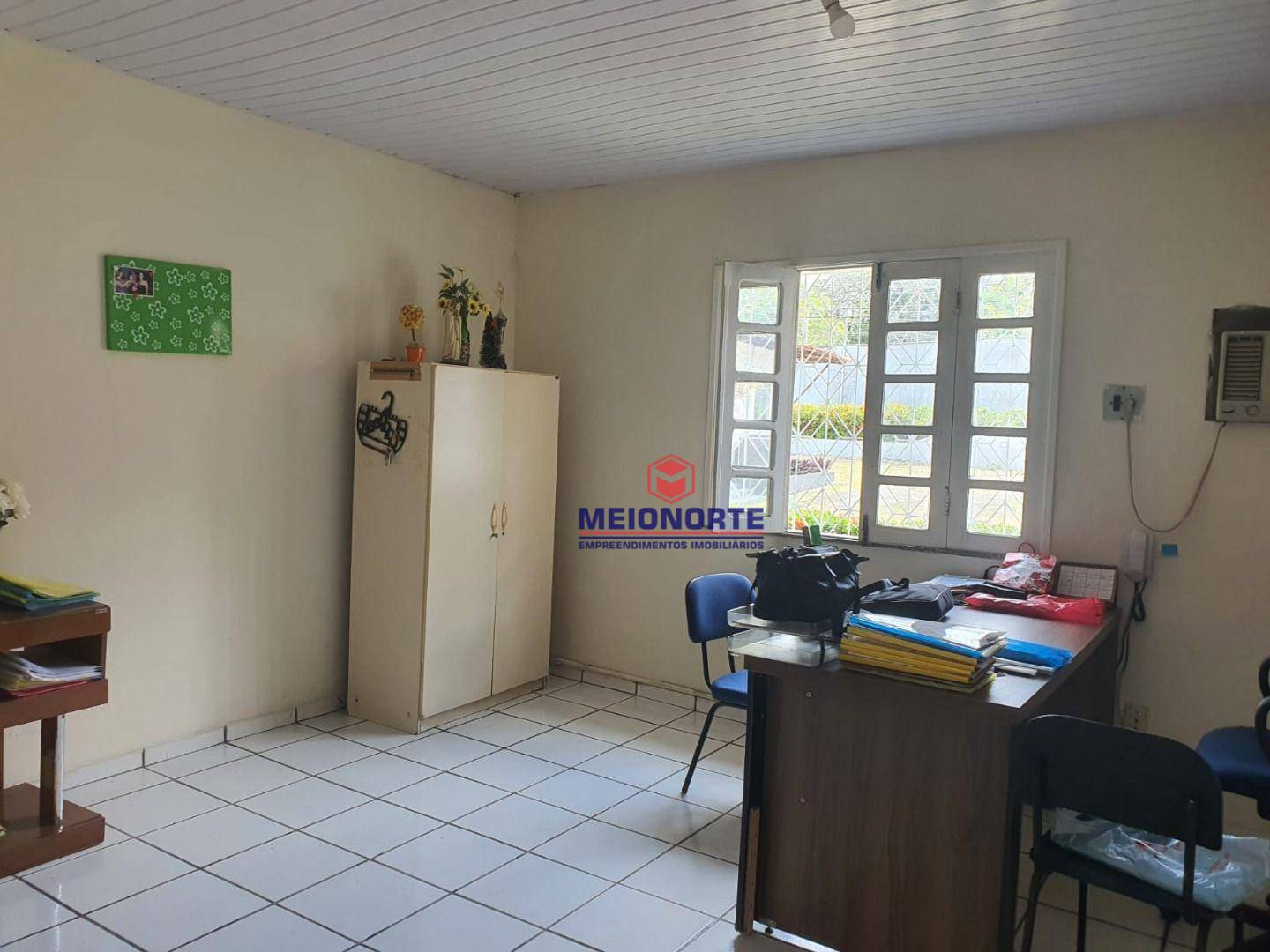 Casa à venda com 2 quartos, 600m² - Foto 16