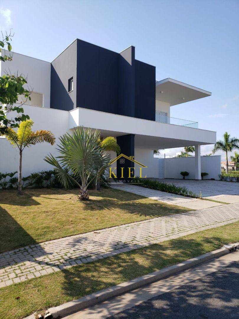 Casa de Condomínio para alugar com 5 quartos, 460m² - Foto 1