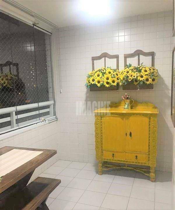 Apartamento à venda com 3 quartos, 98m² - Foto 3