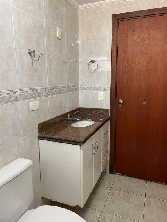 Apartamento à venda com 3 quartos, 150m² - Foto 17