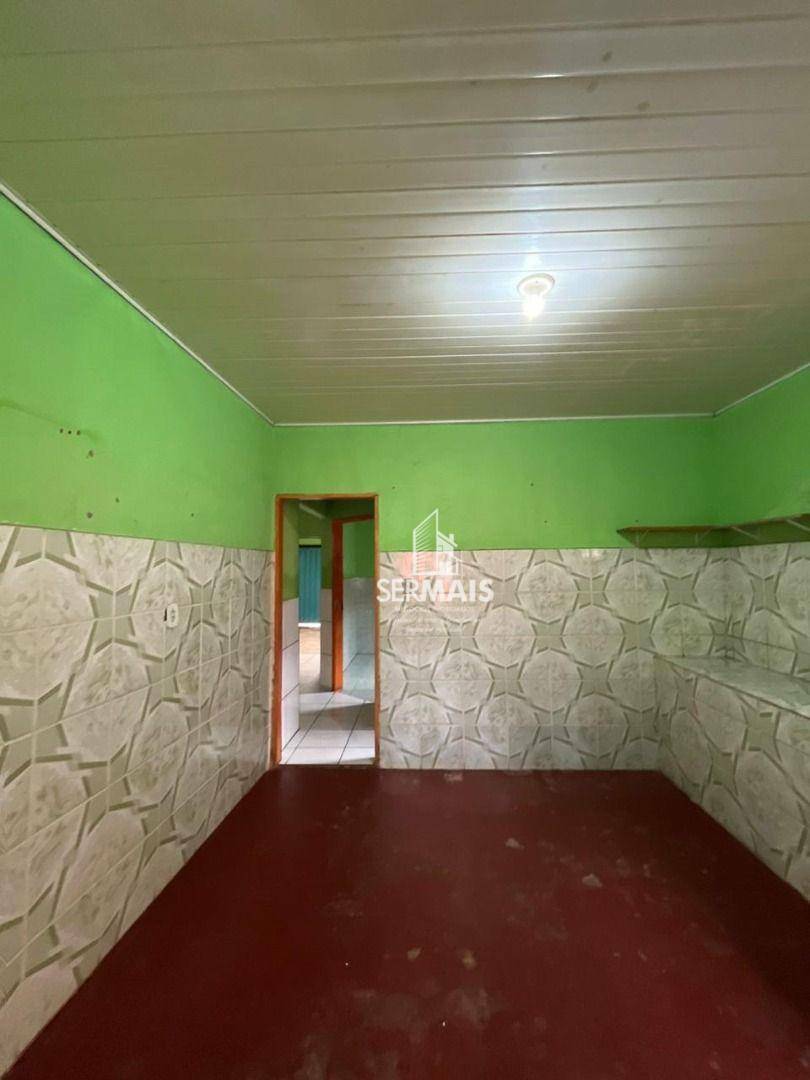 Casa à venda com 2 quartos, 250m² - Foto 9