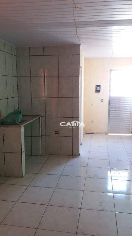 Casa para alugar com 2 quartos, 40m² - Foto 9