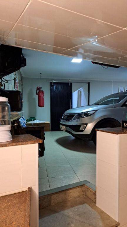 Sobrado à venda com 3 quartos, 210m² - Foto 8