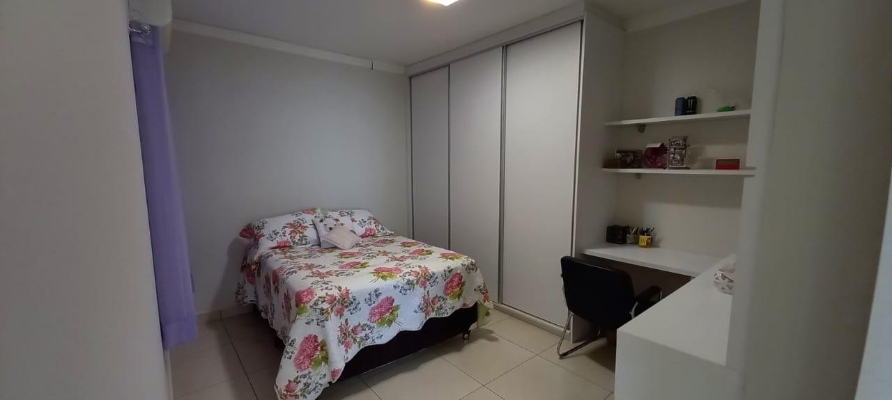 Casa à venda com 3 quartos, 240m² - Foto 21