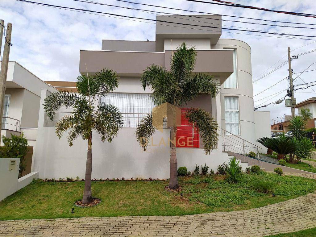 Casa de Condomínio à venda com 4 quartos, 290m² - Foto 2