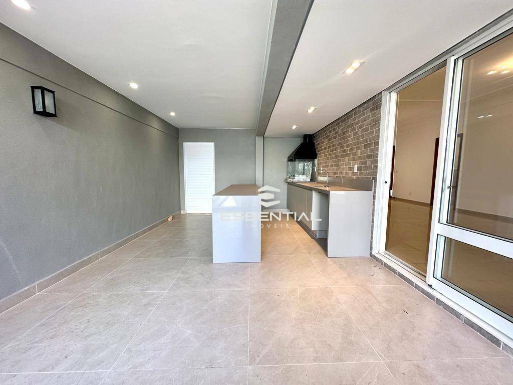 Casa à venda e aluguel com 3 quartos, 238m² - Foto 28
