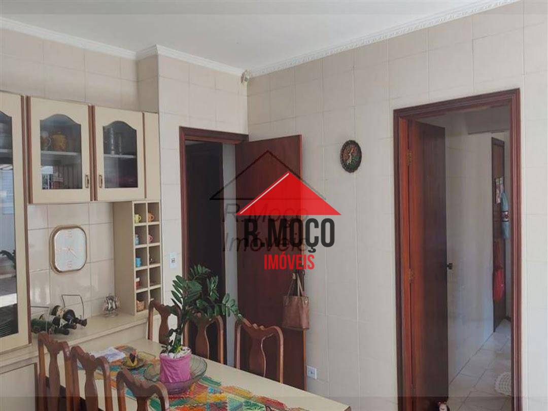 Casa à venda com 3 quartos, 238m² - Foto 28