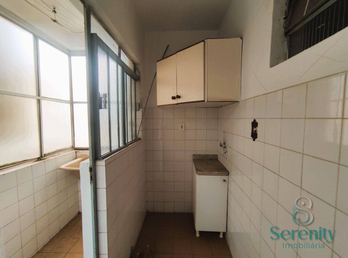 Apartamento para alugar com 2 quartos, 55m² - Foto 12