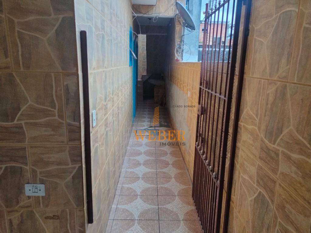 Sobrado à venda com 3 quartos, 140m² - Foto 4