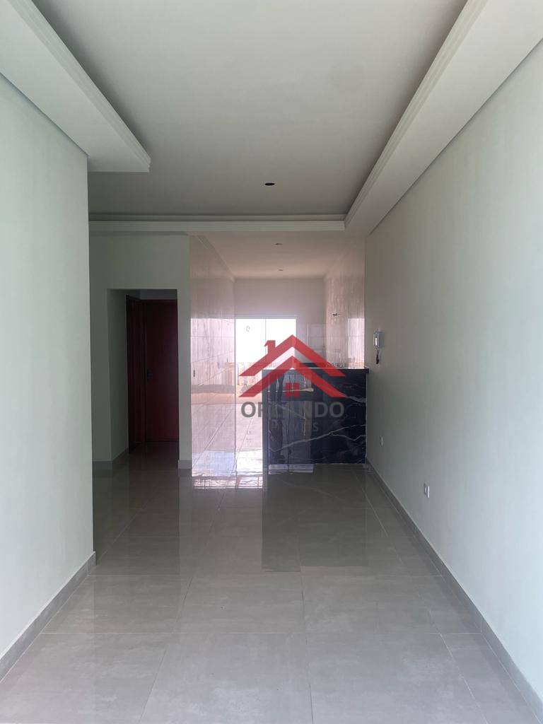 Casa à venda com 2 quartos, 74m² - Foto 2