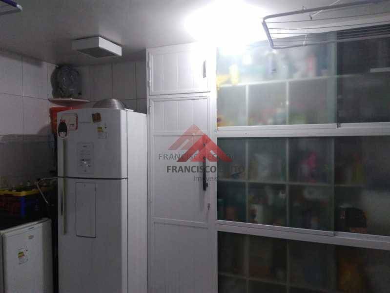 Apartamento à venda com 4 quartos, 240m² - Foto 26