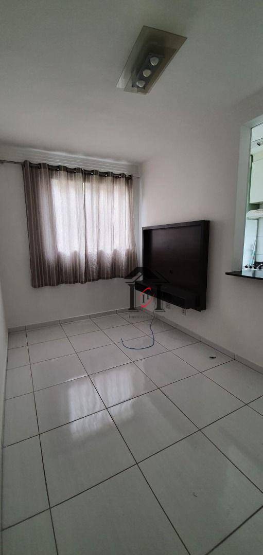 Apartamento para alugar com 2 quartos, 50m² - Foto 3