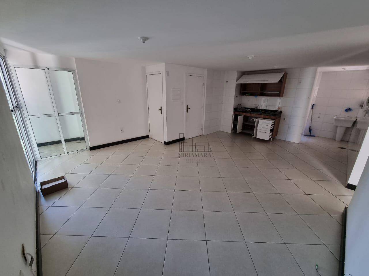 Apartamento à venda com 2 quartos, 69m² - Foto 2