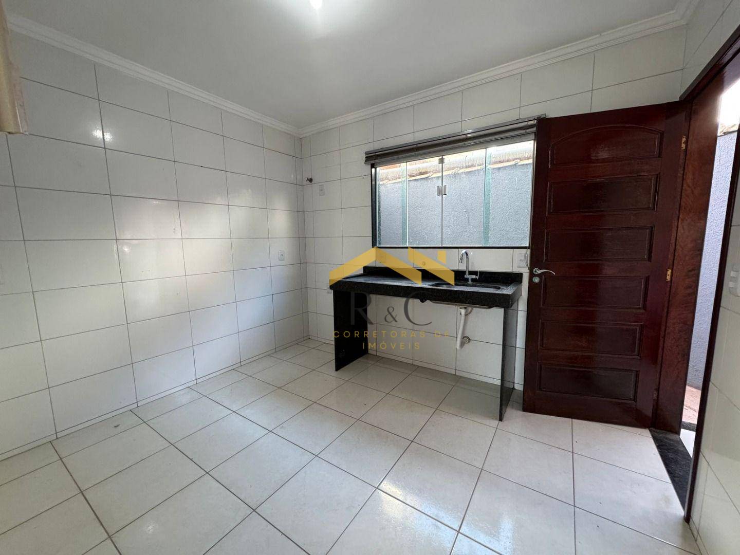 Casa à venda com 2 quartos, 76m² - Foto 8