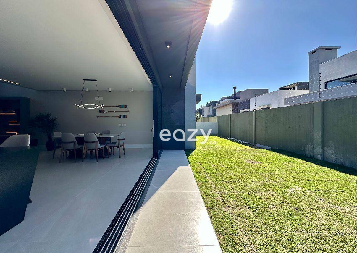 Sobrado à venda com 4 quartos, 220m² - Foto 3