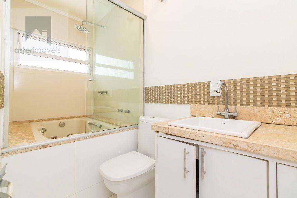 Casa para alugar com 4 quartos, 285m² - Foto 45