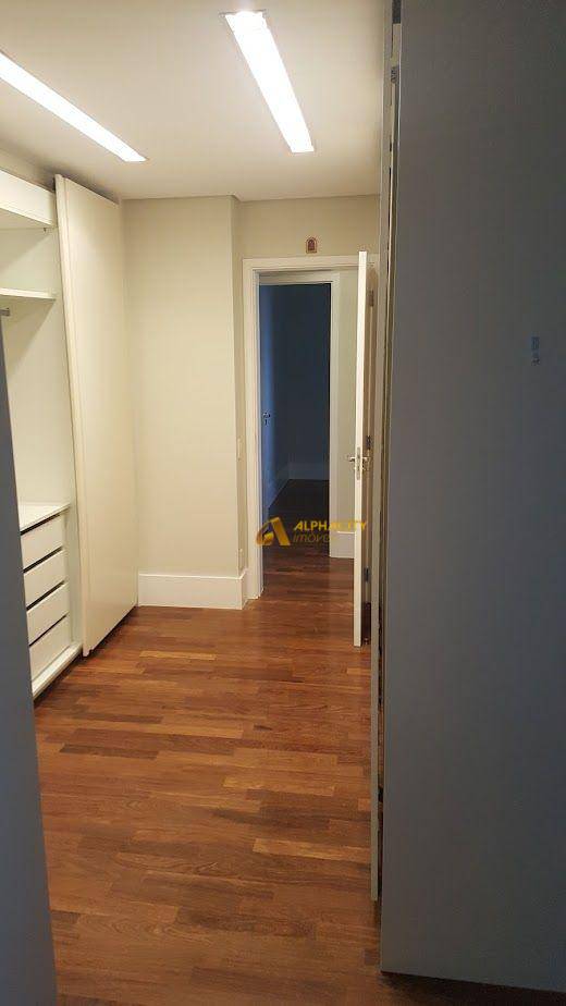 Apartamento para alugar com 3 quartos, 202m² - Foto 6