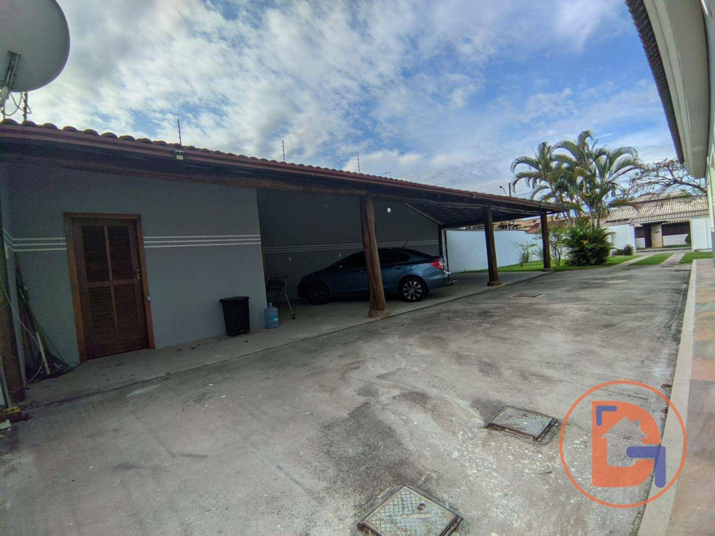 Casa à venda com 5 quartos, 240m² - Foto 8